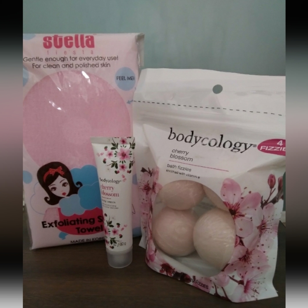Bodycology Cherry Blossom Fizzies